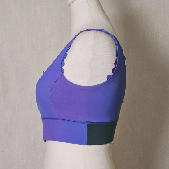 IVL Collective Scallop Multi Colored Bra /Tank SZ 6 W Removeable Pads - Picture 3 of 9